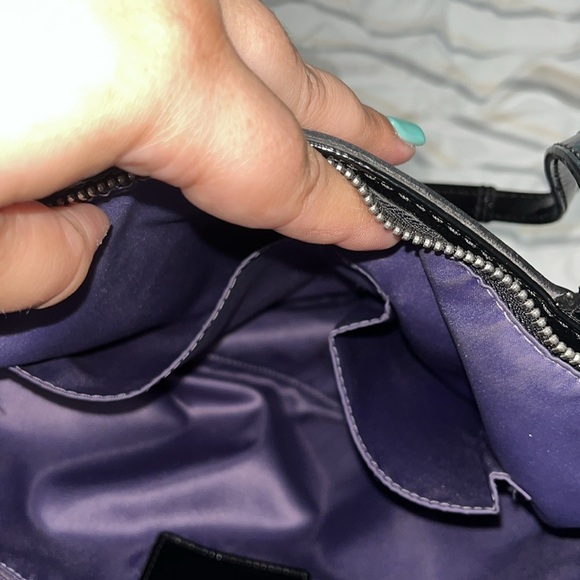 Coach Daisy Pop Optic Tote Bag
H1176 F17587 Black Signature
Appliqué - Picture 14 of 16